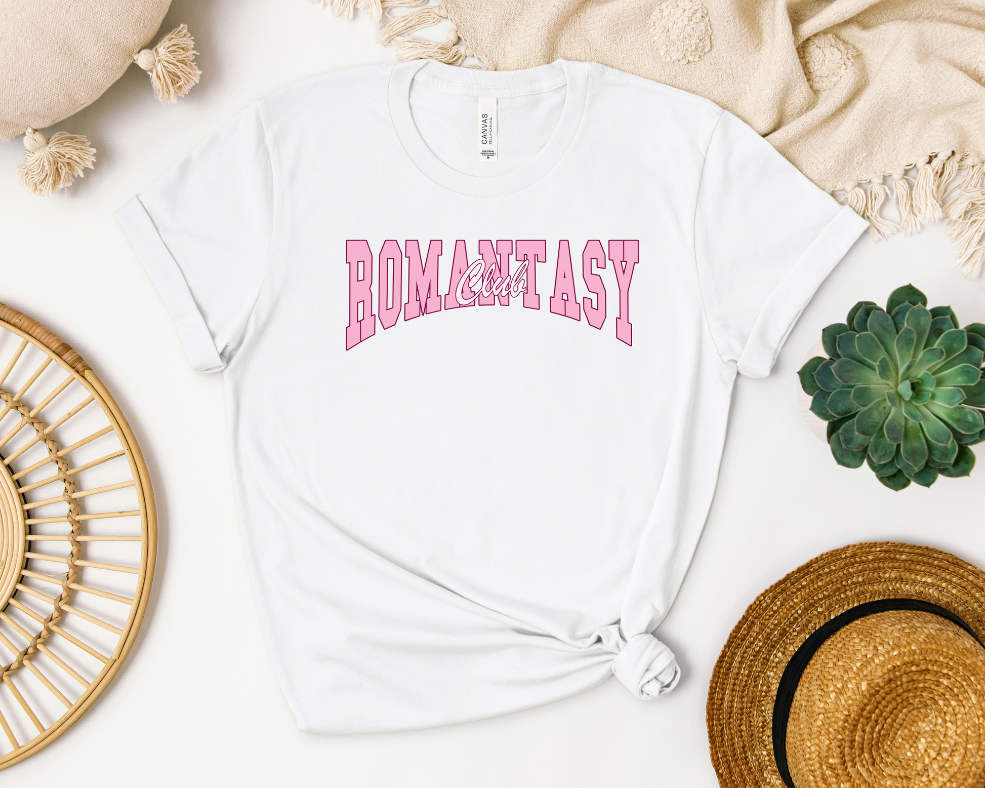 Romantasy Club T-shirt - Thespicyromancebookclub LLC