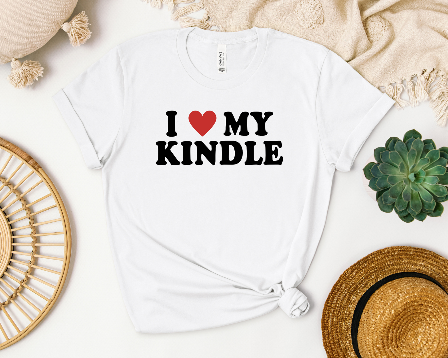 I Heart My Kindle T-Shirt - Thespicyromancebookclub LLC
