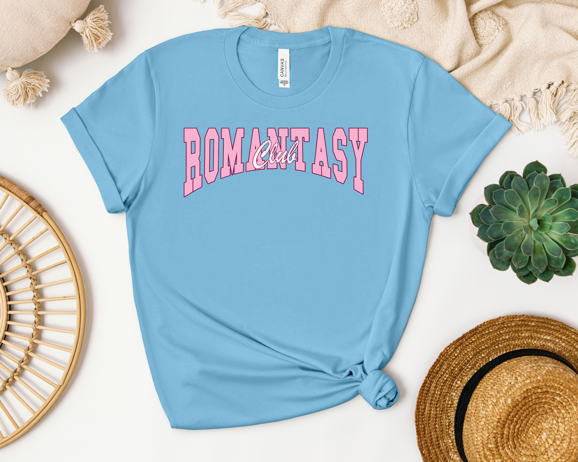 Romantasy Club T-shirt - Thespicyromancebookclub LLC