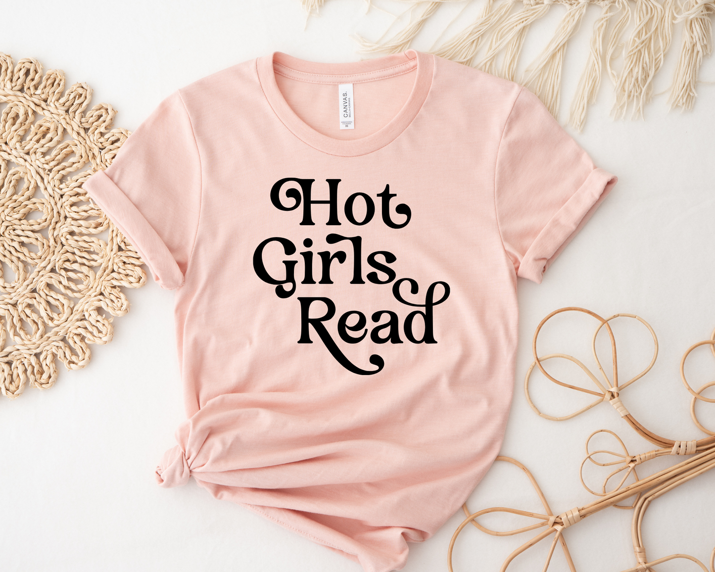 Hot Girls Read T-shirt - Thespicyromancebookclub LLC