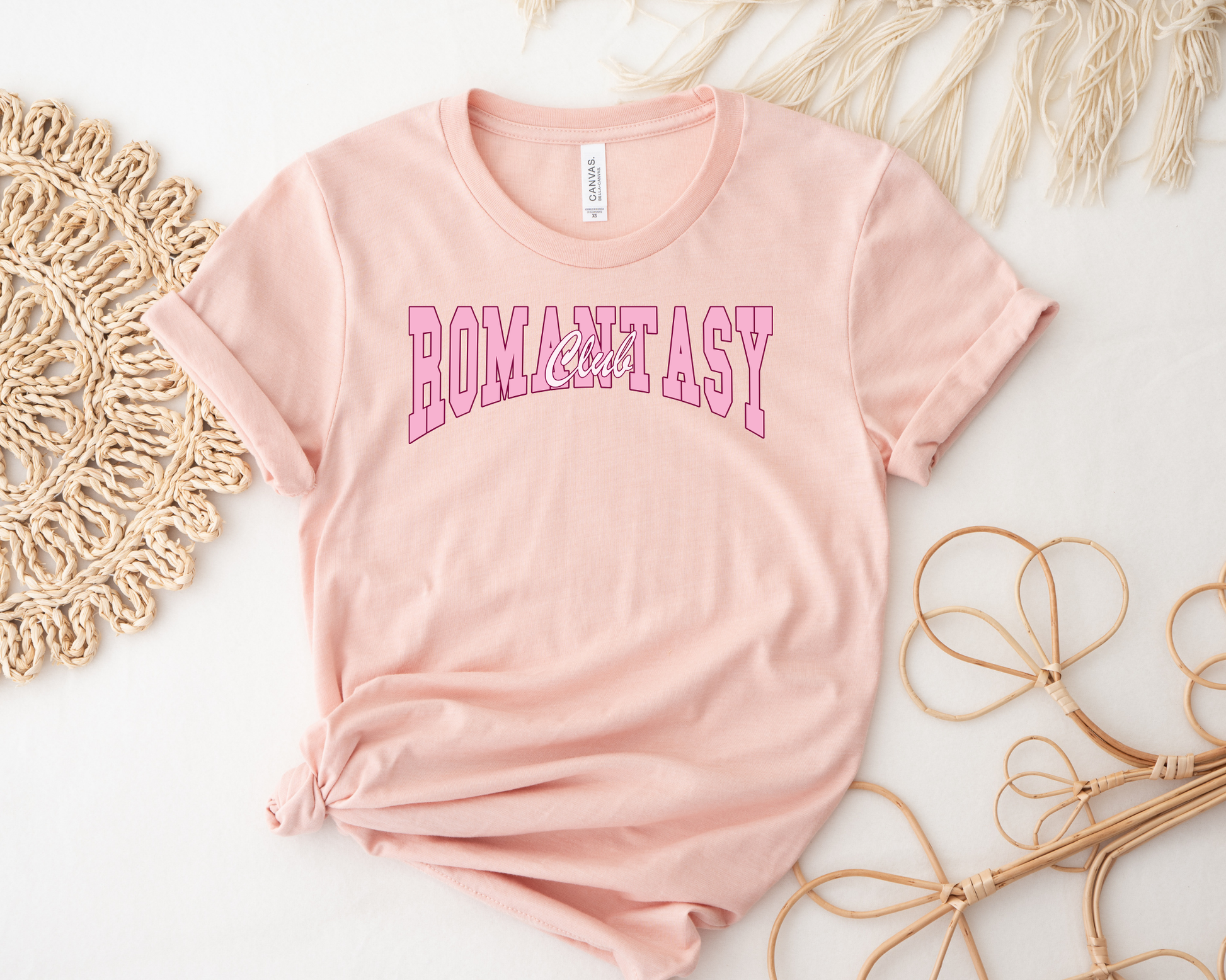Romantasy Club T-shirt - Thespicyromancebookclub LLC