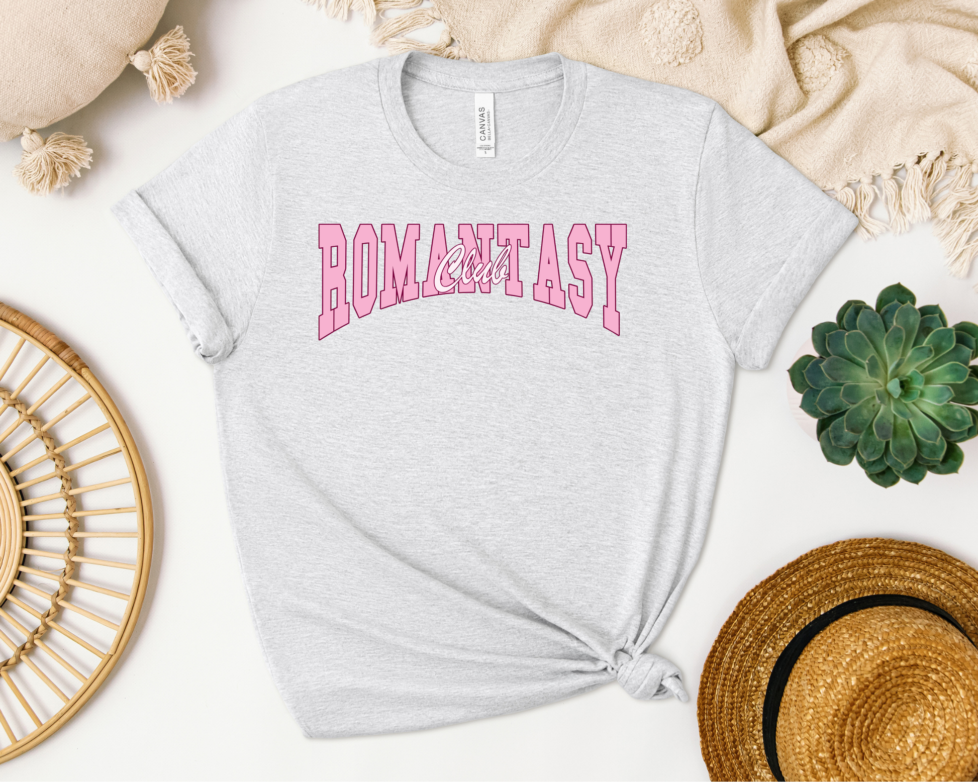 Romantasy Club T-shirt - Thespicyromancebookclub LLC