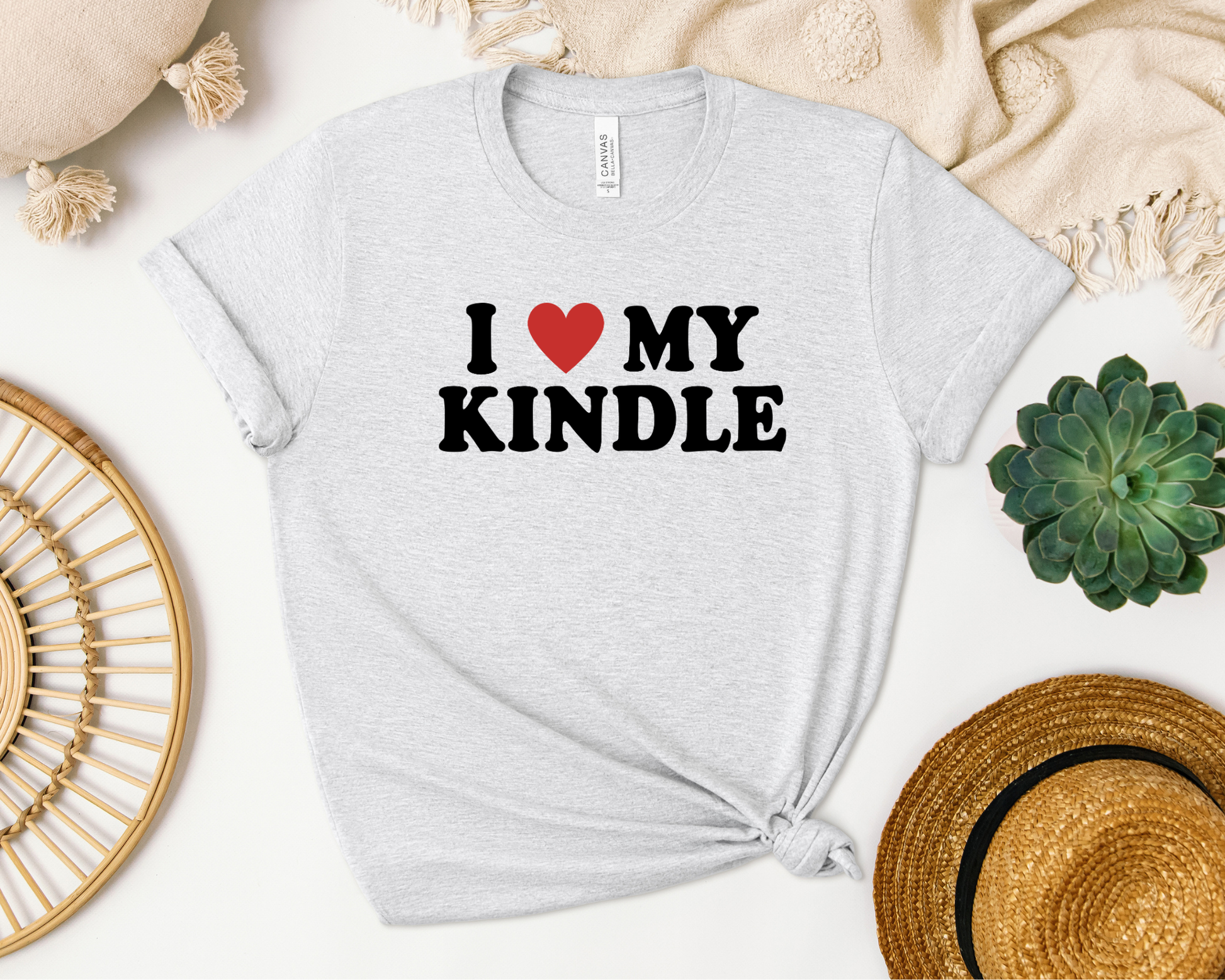 I Heart My Kindle T-Shirt - Thespicyromancebookclub LLC