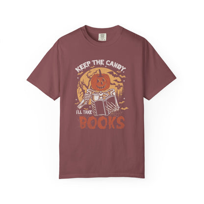 Keep The Candy I'll Take The Books Comfort T-Shirt - Thespicyromancebookclub LLC